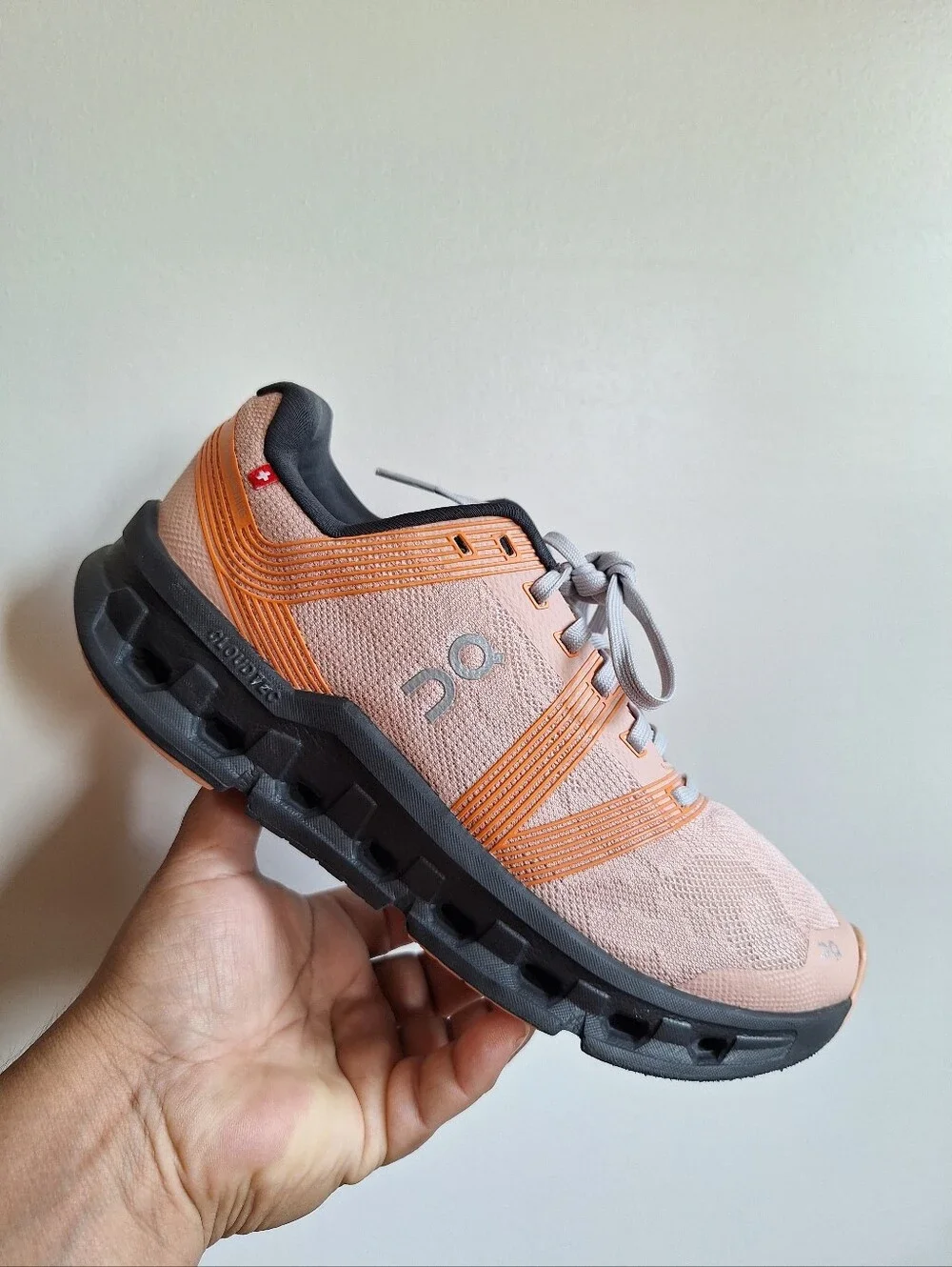 On Running  Cloudgo Women's Rose Magnet Size 7.5